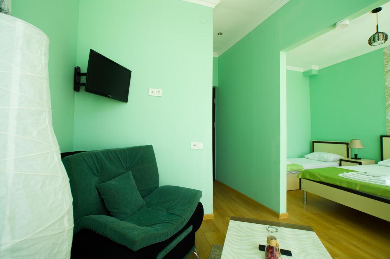 Chill Out Hotel Tskaltubo Dış mekan fotoğraf