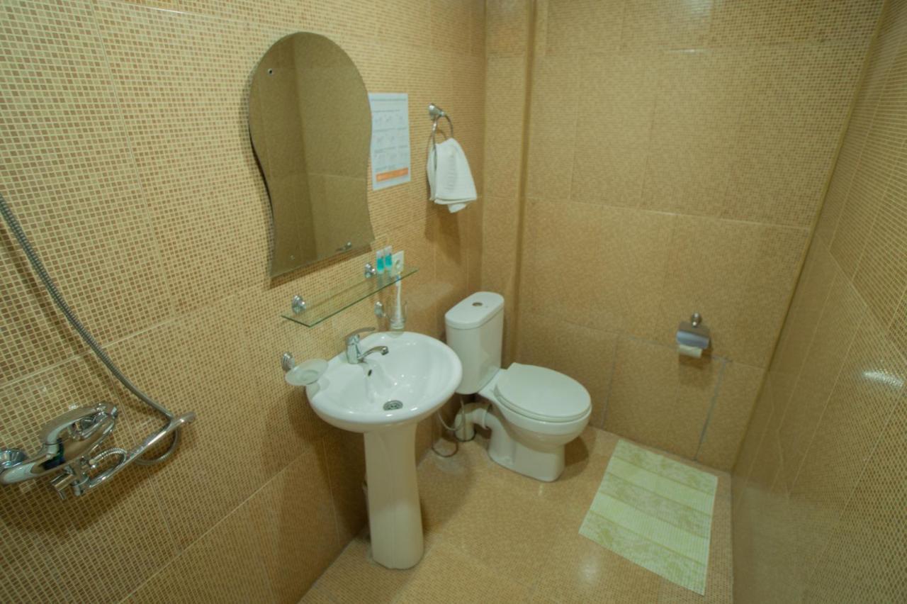 Chill Out Hotel Tskaltubo Dış mekan fotoğraf